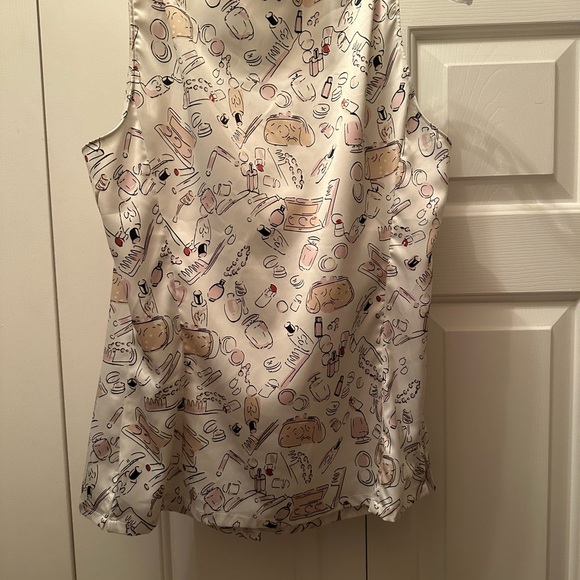 Tahiri Silky Slvless Top w 5 Buttons P/Small. Worn once & like new & comfy. Nice - Picture 6 of 16